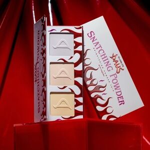 Daus x Glamlite Snatching Brightening Powder Trio -NEW!!